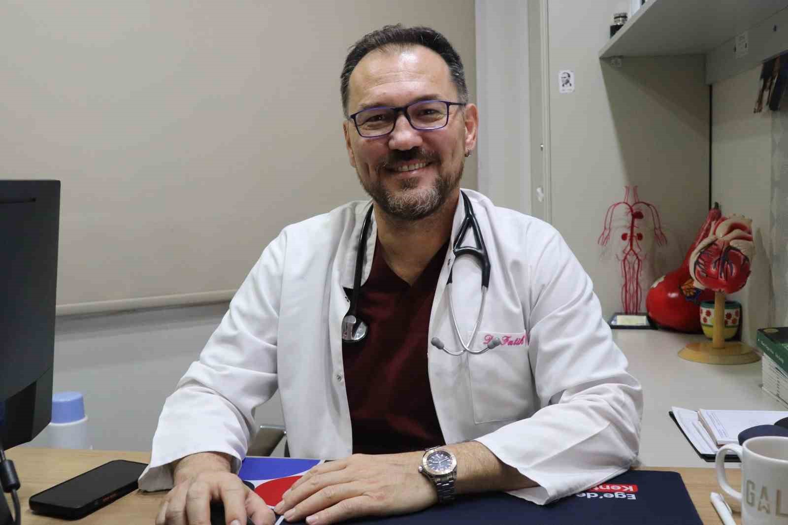 Açık kalp ameliyatı önerilen hasta kapalı işlemle yeni aort kapağına kavuştu