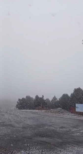 Sarıkamış’ta yağmur zirvede kara dönüştü